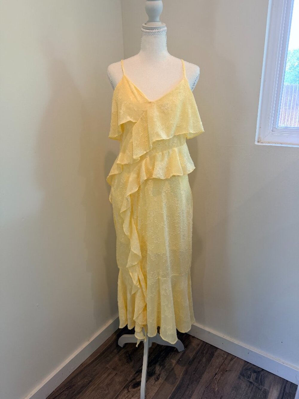 Wild Fable Butter Yellow Cottage Ruffle Dress Size M‎